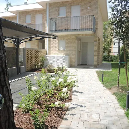 Tamerici Villa *