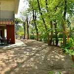 Tamerici Villa *